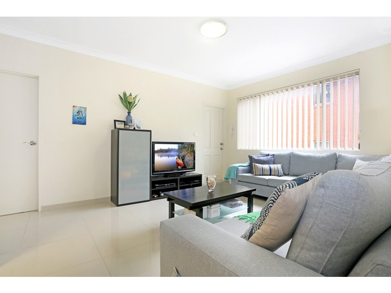 1/37 Arthur Street, Punchbowl NSW 2196
