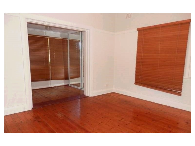 14 Sunny Crescent, Punchbowl NSW 2196