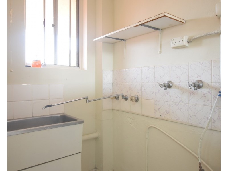 6/76 Rossmore ave, Punchbowl NSW 2196