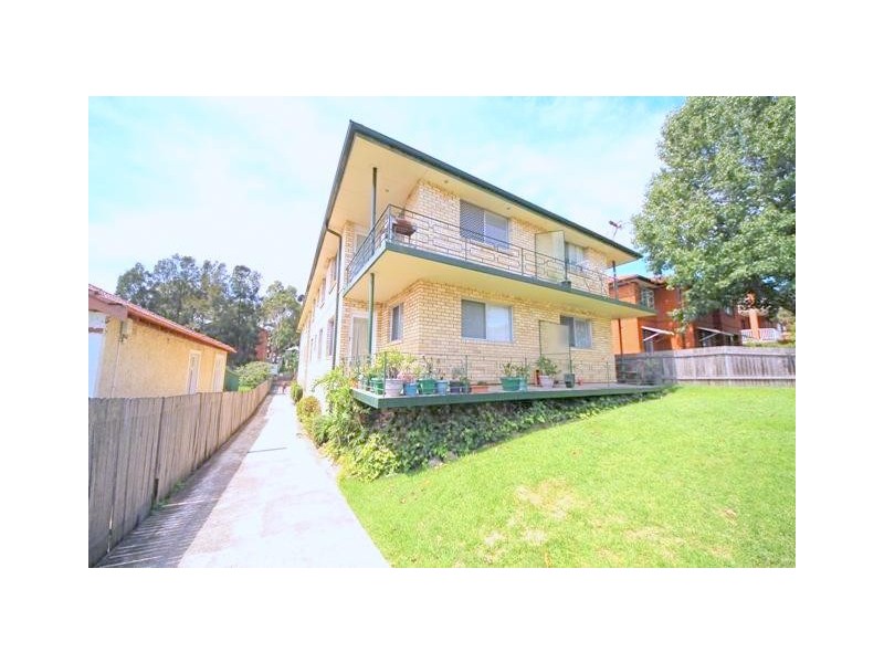 6 Willeroo Street, Lakemba NSW 2195