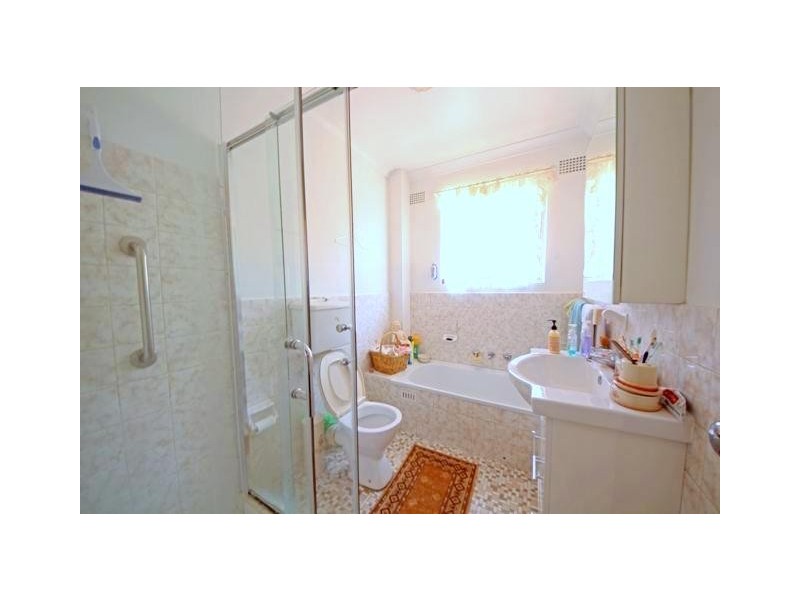 6 Willeroo Street, Lakemba NSW 2195