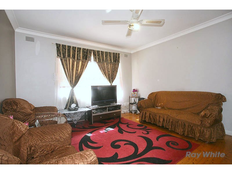 2/19 Arthur Street, Punchbowl NSW 2196