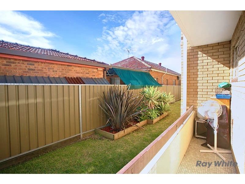 2/19 Arthur Street, Punchbowl NSW 2196