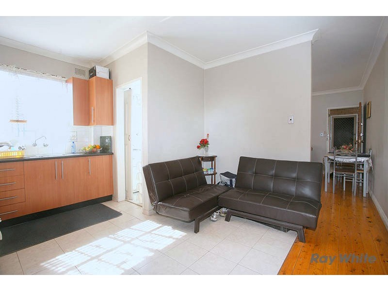 2/19 Arthur Street, Punchbowl NSW 2196