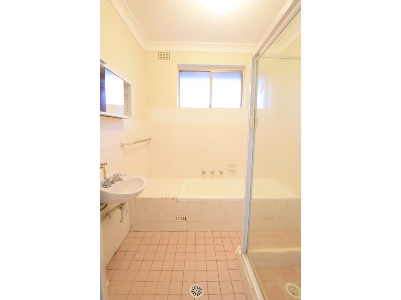 3 / 69-71 Denman Avenue, Wiley Park NSW 2195