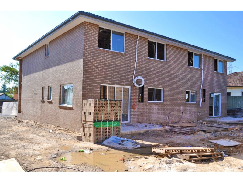 1/14 Gowrie Avenue, Punchbowl NSW 2196