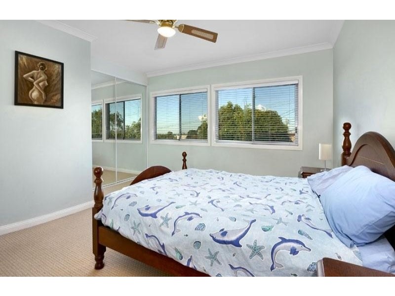 2/70 Catherine Street, Punchbowl NSW 2196