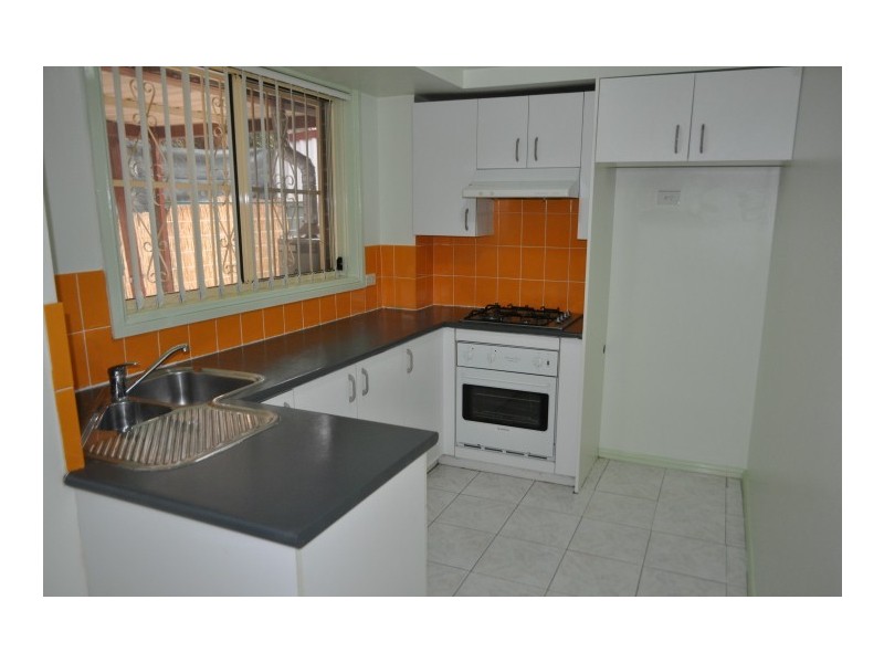 3/118 Rossmore Ave, Punchbowl NSW 2196