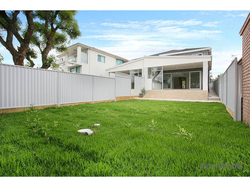 2C Shannon Street, Greenacre NSW 2190