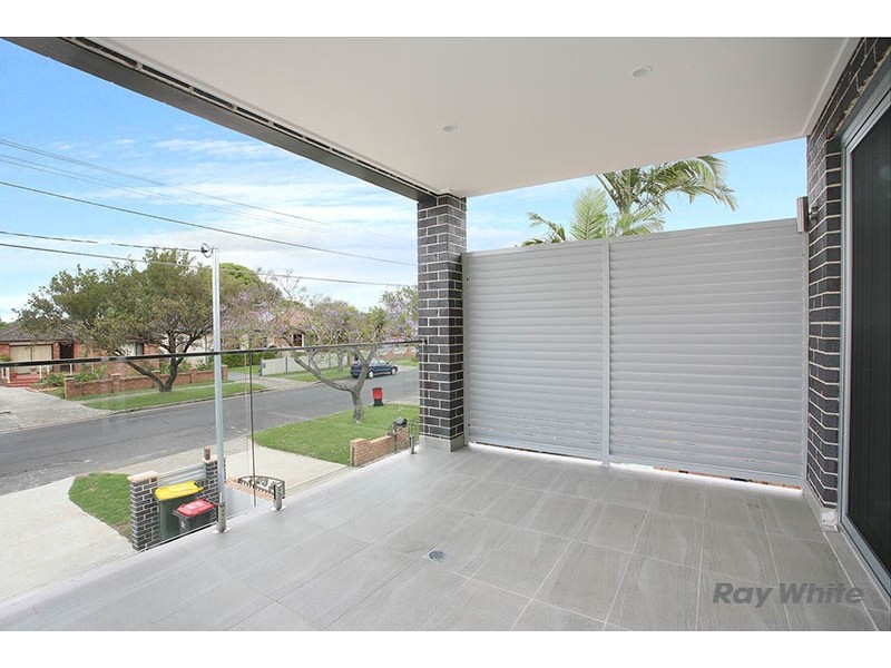 2C Shannon Street, Greenacre NSW 2190