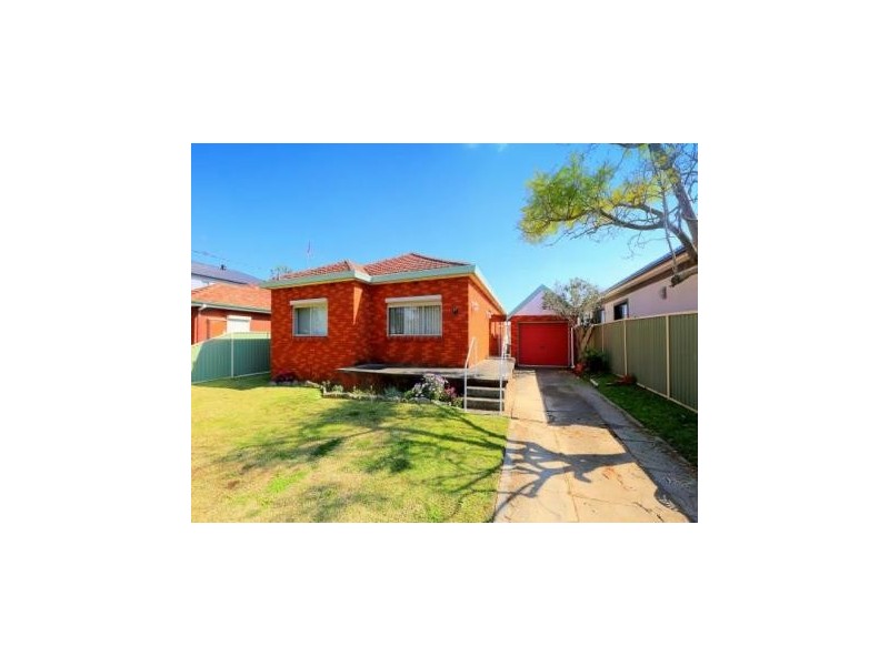 27 Columbine ave, Bankstown NSW 2200