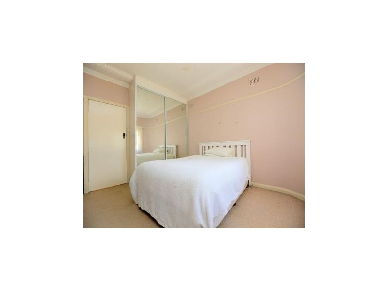 27 Columbine ave, Bankstown NSW 2200