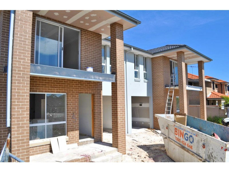 2/14 Gowrie Avenue, Punchbowl NSW 2196