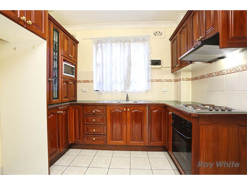 1/32 Pirie Street, Liverpool NSW 2170