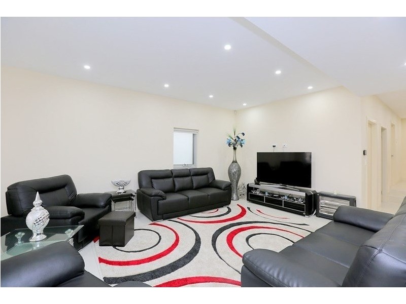 2B Shannon Street, Greenacre NSW 2190