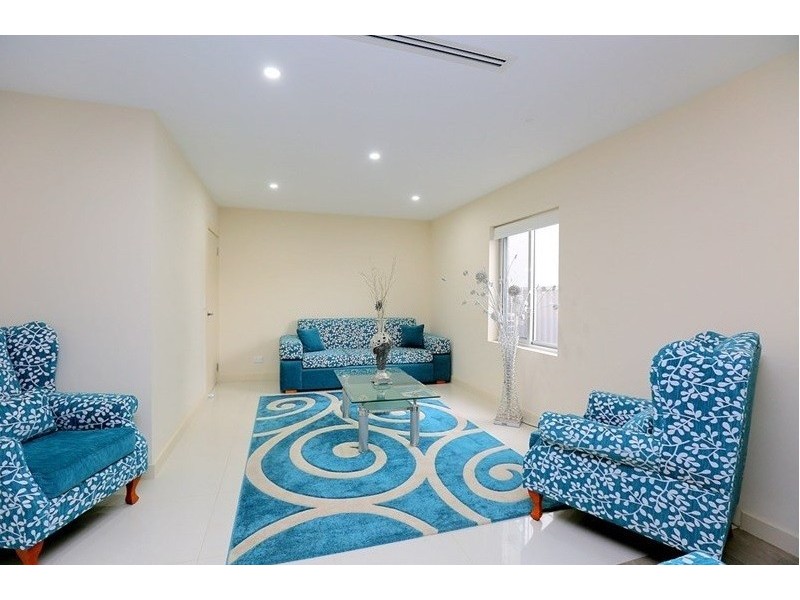 2B Shannon Street, Greenacre NSW 2190