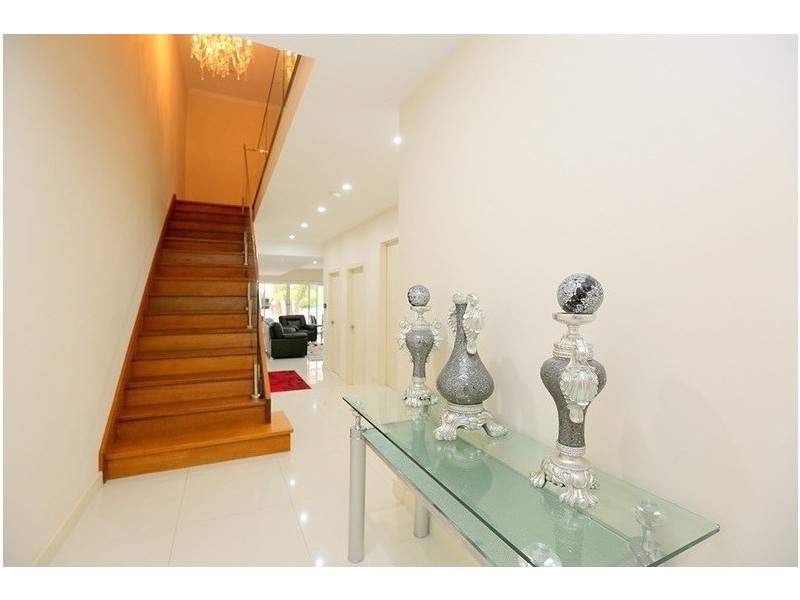 2B Shannon Street, Greenacre NSW 2190