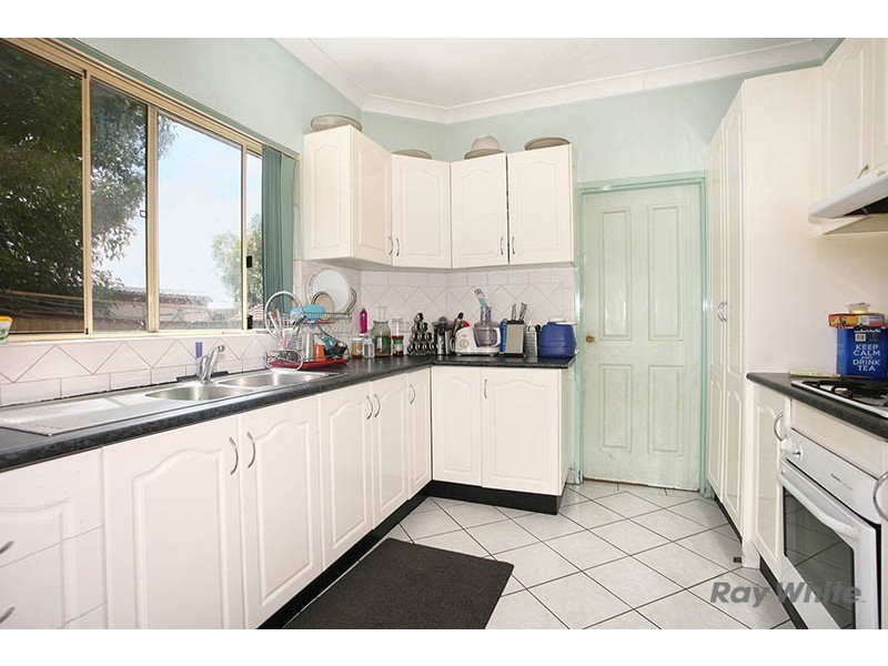 4/42 Highclere Avenue, Punchbowl NSW 2196