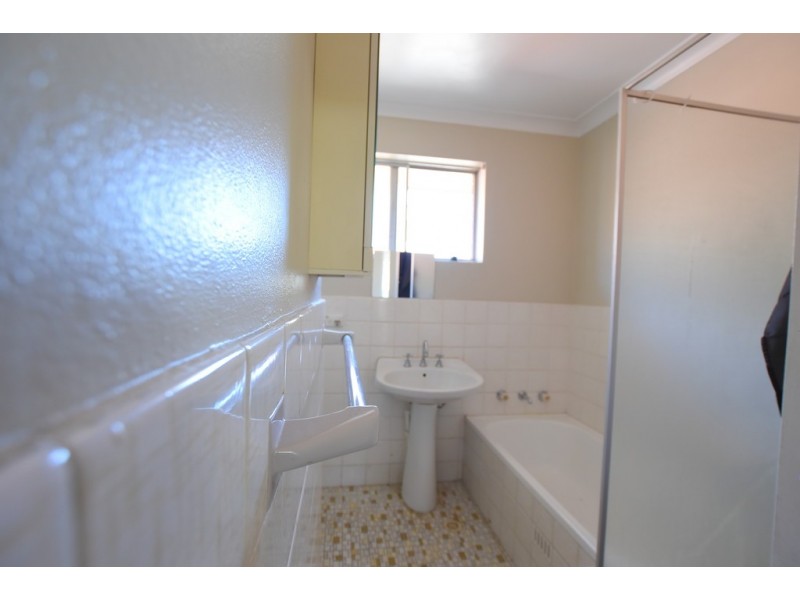 8/11 Denman, Wiley Park NSW 2195