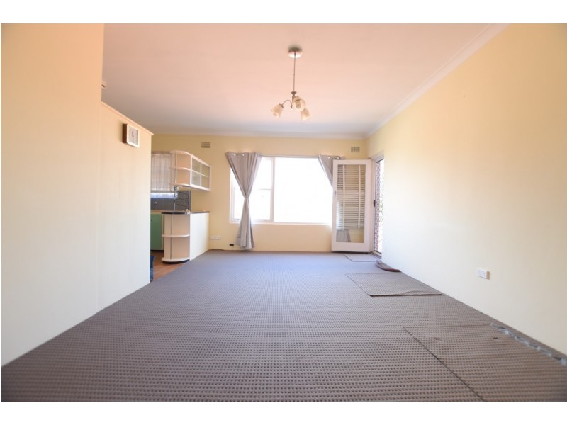 8/20 BROADWAY, Punchbowl NSW 2196