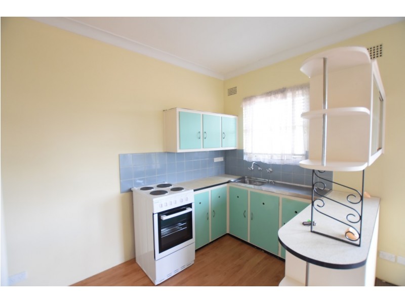 8/20 BROADWAY, Punchbowl NSW 2196
