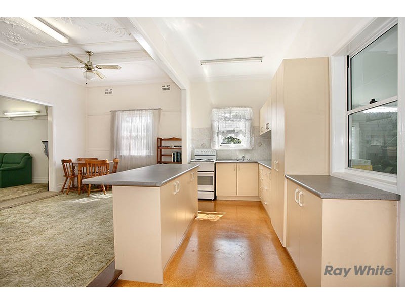 12 Mount Avenue, Roselands NSW 2196