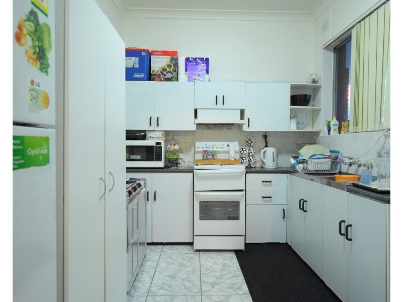 3/54 ARTHUR, Punchbowl NSW 2196
