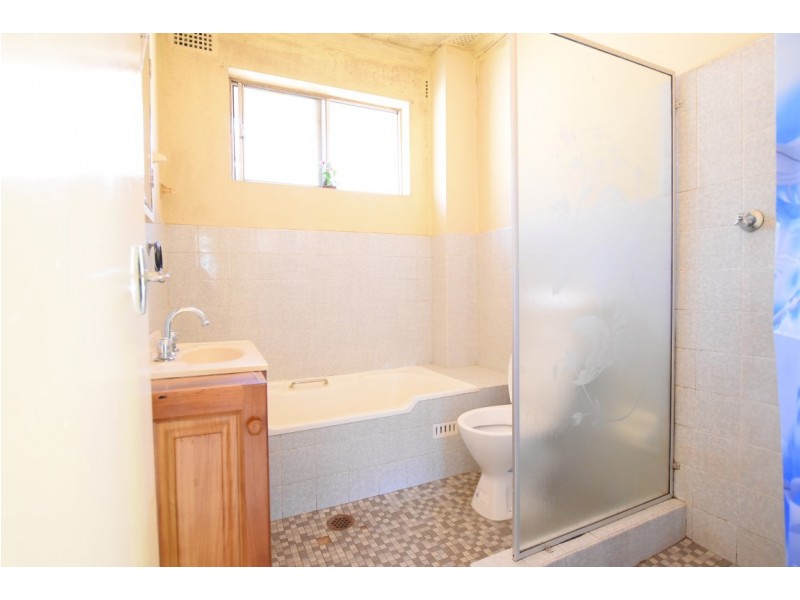 4/61 COLIN ST, Lakemba NSW 2195