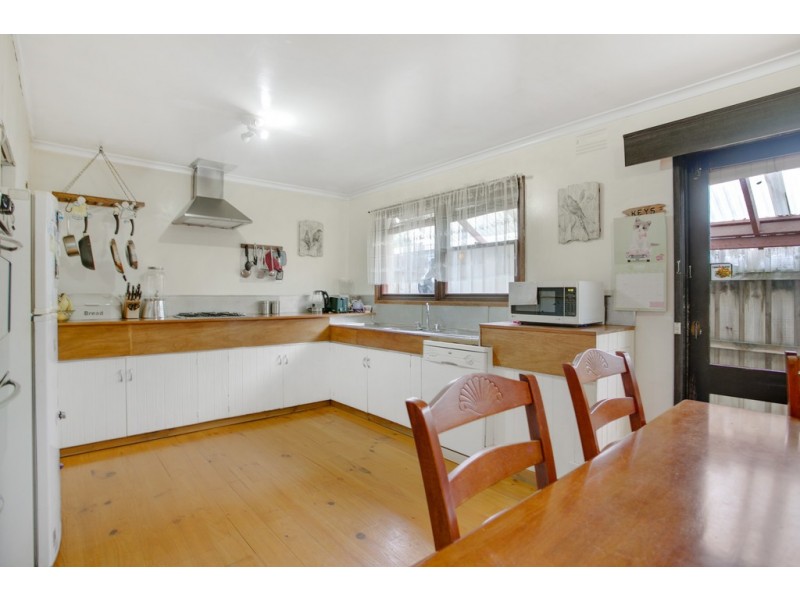 110 Hillcrest Road, Frankston VIC 3199