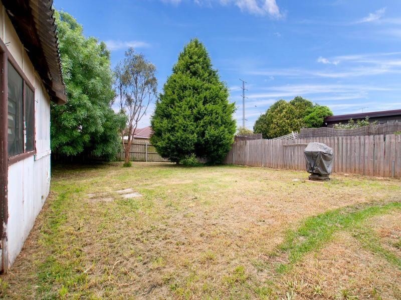 2 Silas Avenue, Frankston VIC 3199