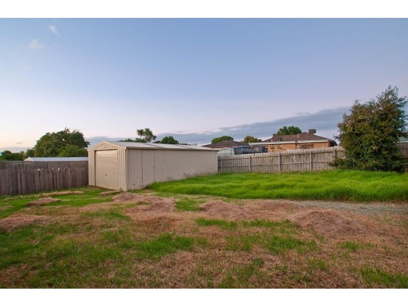 11 Meerlu Avenue, Frankston VIC 3199
