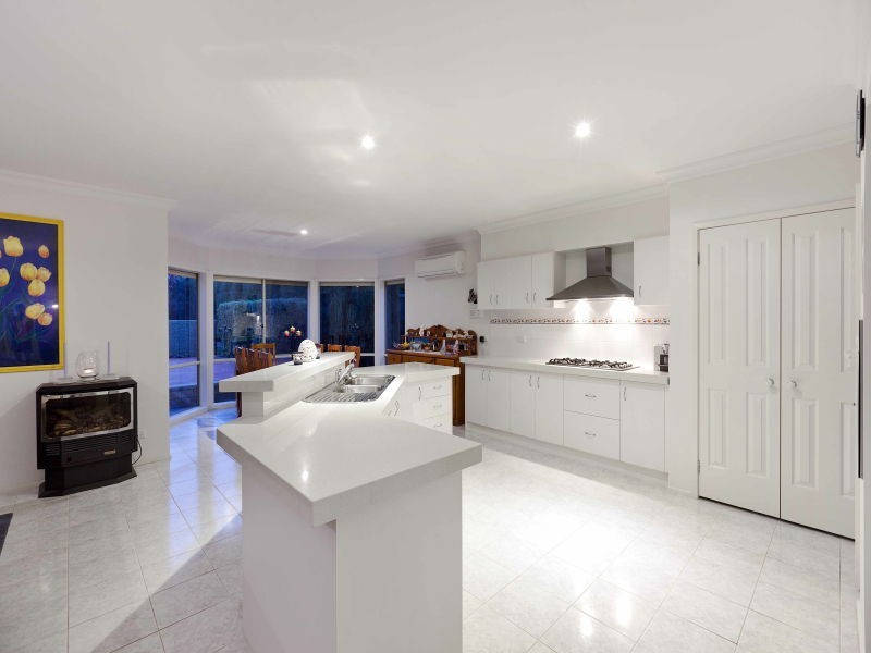 10 Morning Mist Court, Mornington VIC 3931