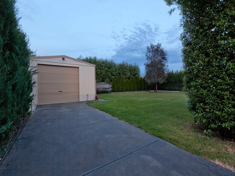 10 Morning Mist Court, Mornington VIC 3931