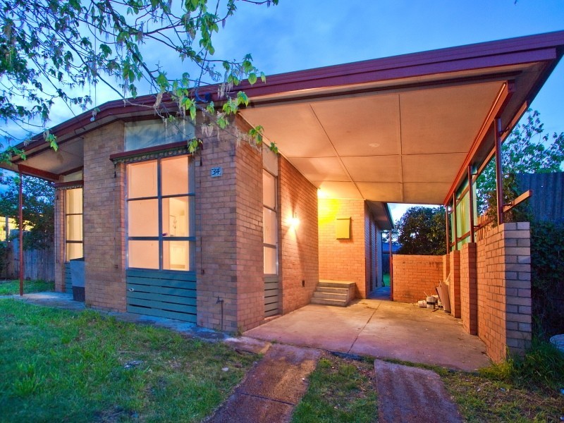 34 Whitewood Street, Frankston North VIC 3200