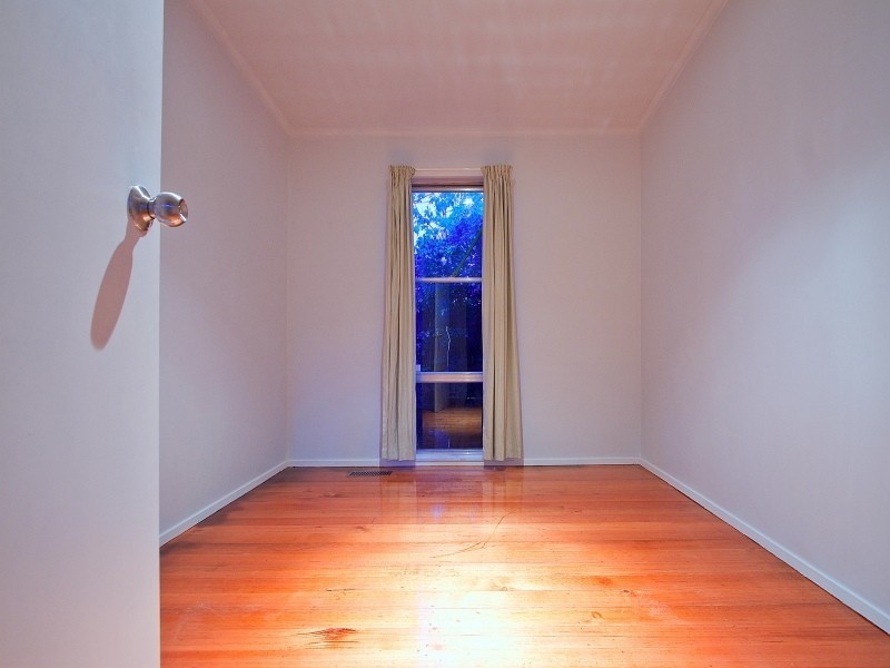 34 Whitewood Street, Frankston North VIC 3200