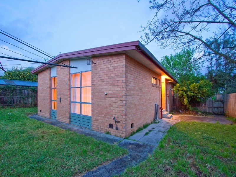 34 Whitewood Street, Frankston North VIC 3200