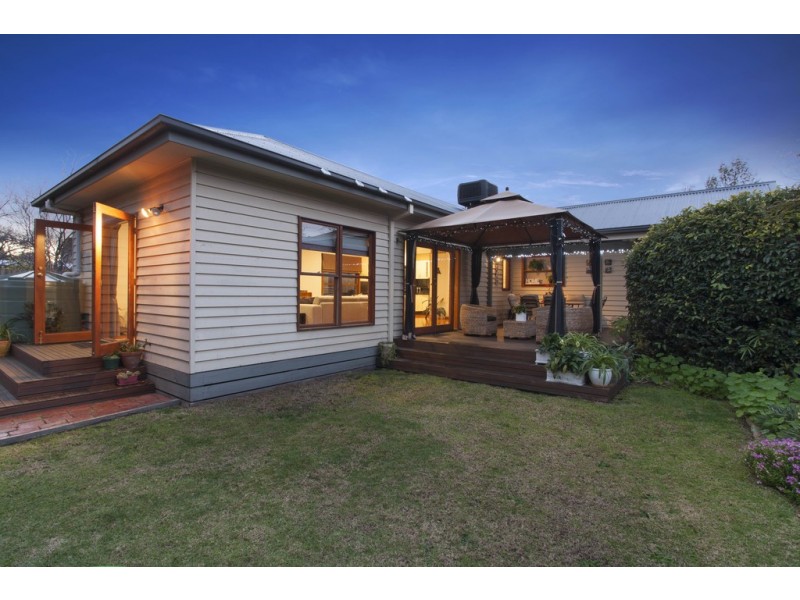 8 Francis Street, Frankston VIC 3199