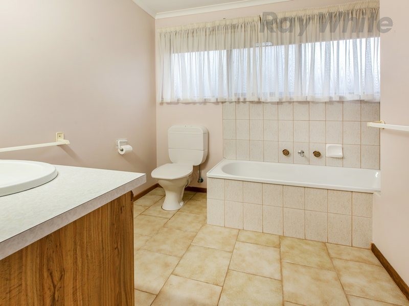 4 Yandiah Court, Frankston VIC 3199