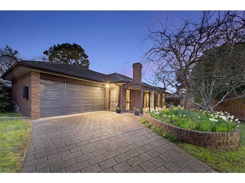 2 Juliana Close, Frankston VIC 3199