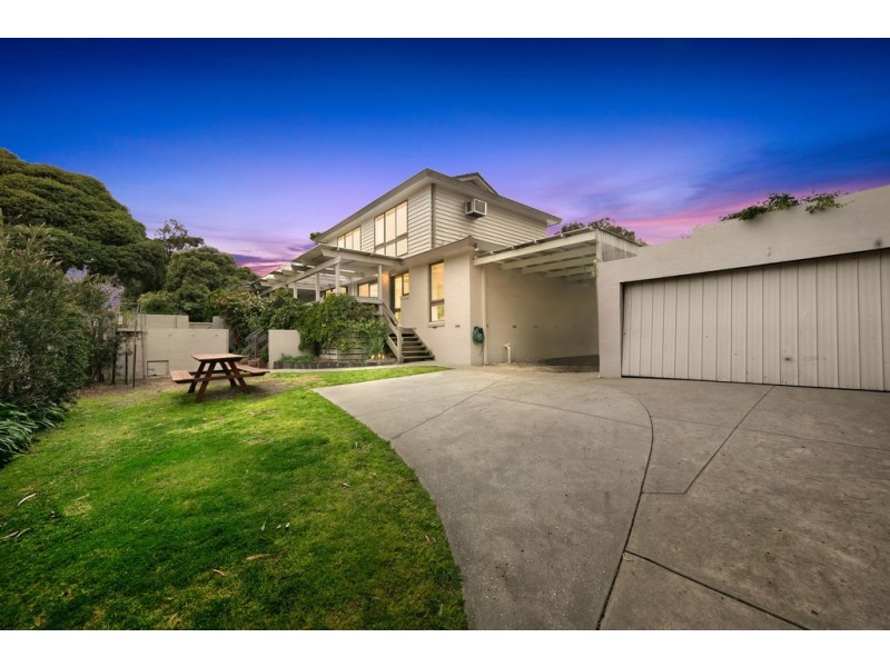 1 Burramine Court, Frankston South VIC 3199