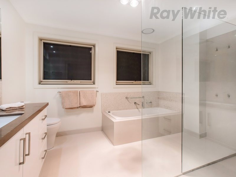 84 Koornalla Crescent, Mount Eliza VIC 3930