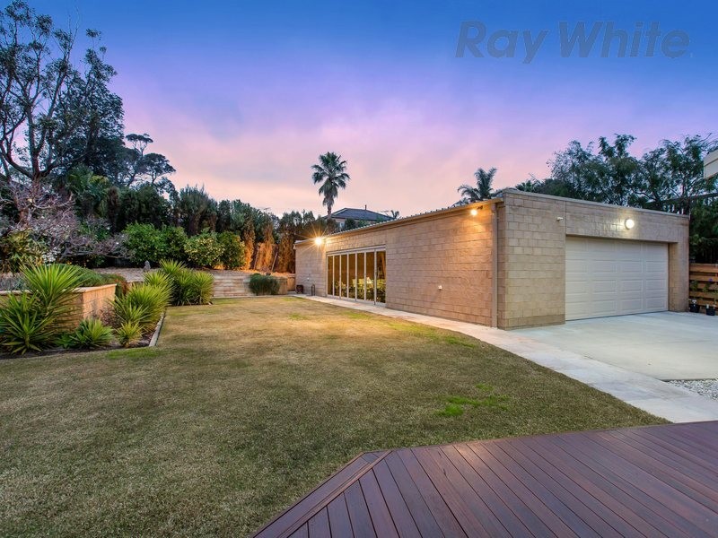84 Koornalla Crescent, Mount Eliza VIC 3930