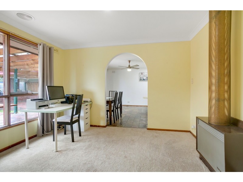 39 Leawarra Parade, Frankston VIC 3199