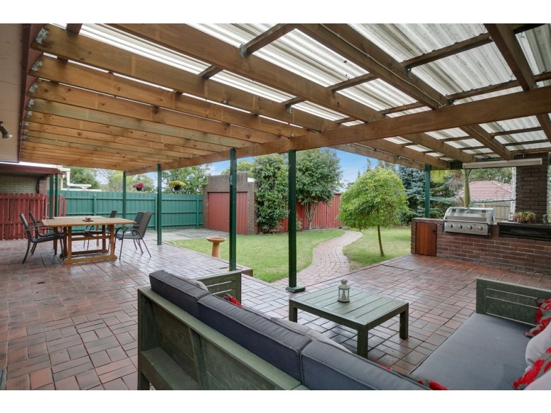 39 Leawarra Parade, Frankston VIC 3199