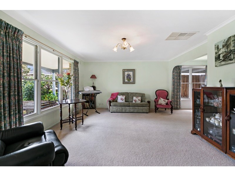 14 Lorikeet Court, Frankston VIC 3199