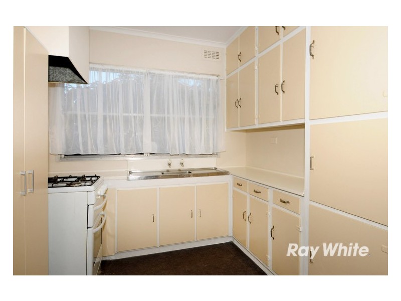 15 Forest Drive, Frankston North VIC 3200