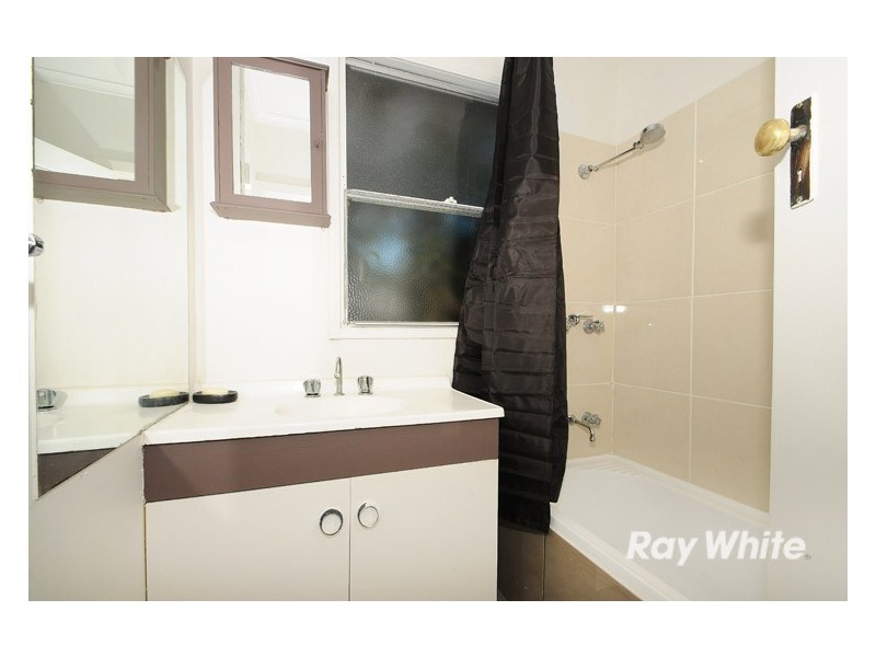 15 Forest Drive, Frankston North VIC 3200