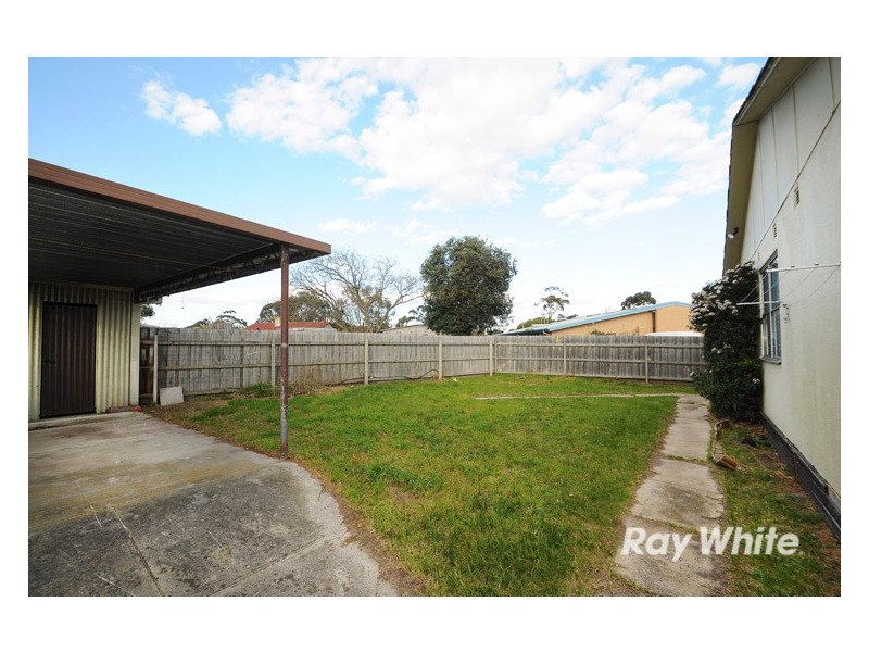 15 Forest Drive, Frankston North VIC 3200
