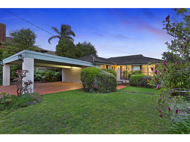 12 The Trossachs, Frankston VIC 3199