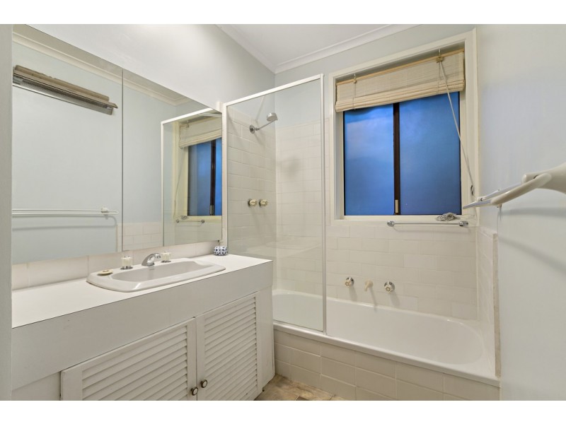 12 The Trossachs, Frankston VIC 3199